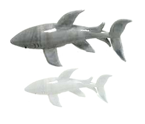 9.5cm long handcrafted glass shark - freestanding