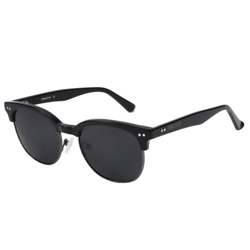 Unisex sunglasses with black frame and black tinted polarised lens