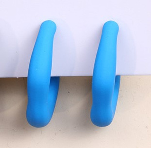 Wavy blue 3/4 hoops on posts