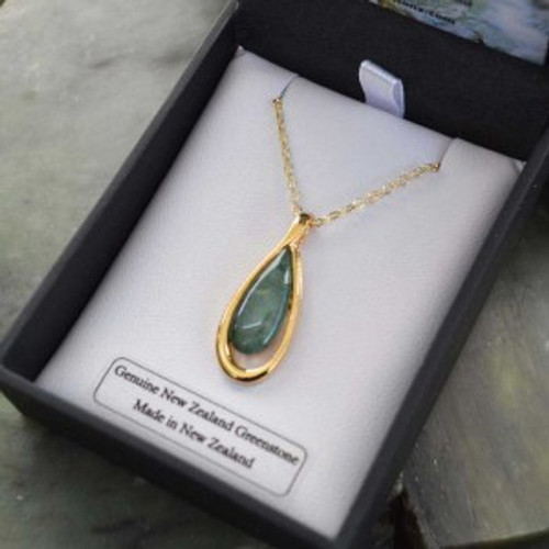 New Zealand greenstone teardrop pendant necklace with gold plating