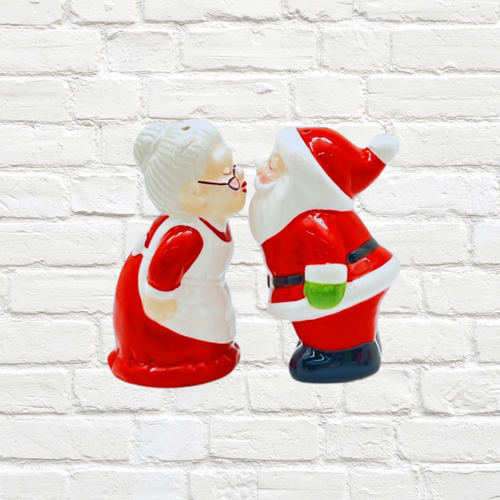 Christmas salt and pepper shaker set - Kissing Santa and Mrs Claus