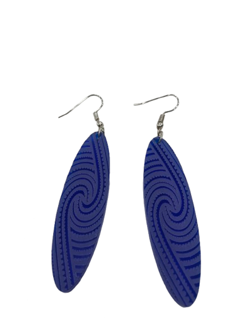 Blue oval earrings with kapa rua design