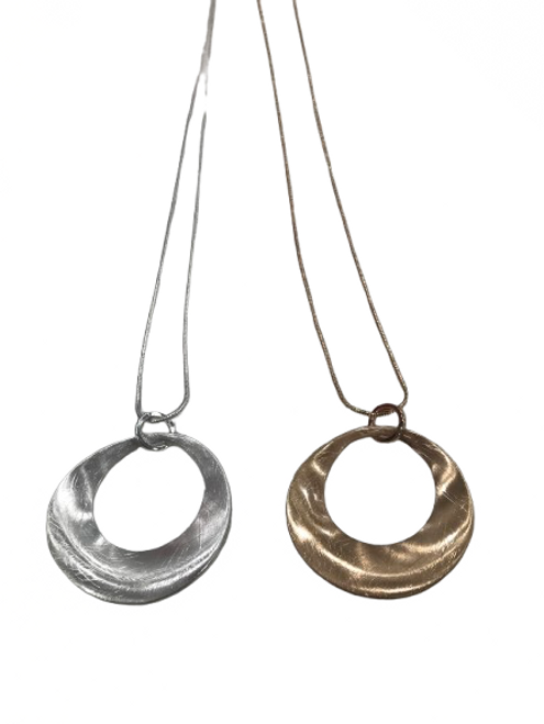 Textured metal hollow oval necklace - silver colour or gold colour Textured metal hollow oval necklace - silver colour or gold colour