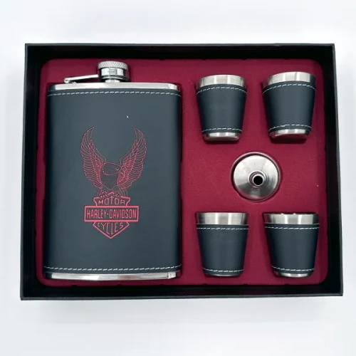 Harley Davidson Hip Flask Set
