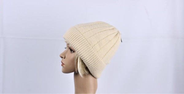 Cashmere beanie with wide rib and fleece lining - cream