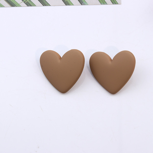 Big heart shaped stud earrings on posts - sand colour
