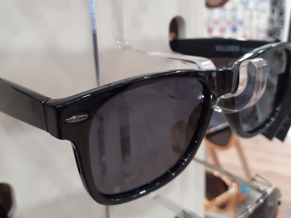 Sunglasses - Outsider black frame, smoke lens