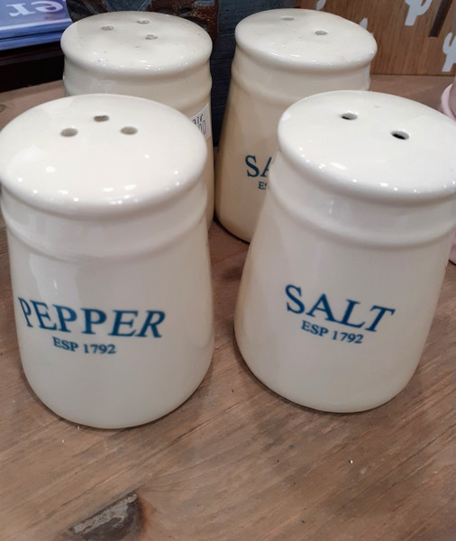 Retro style Salt and Pepper Set