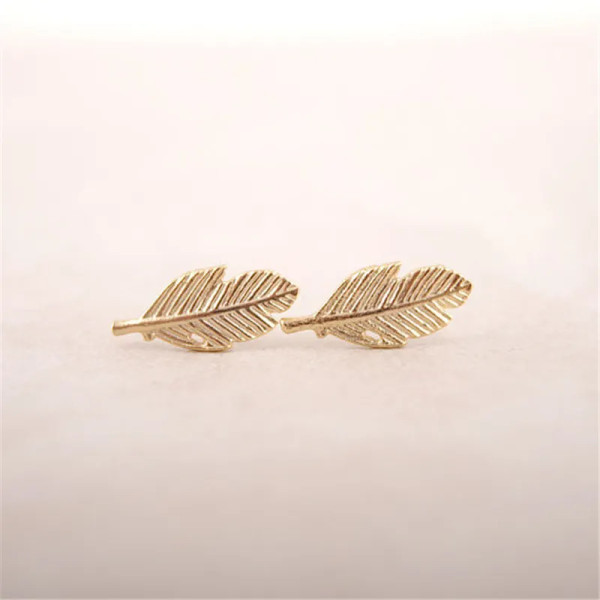 small feather design stud earringon post - gold colour