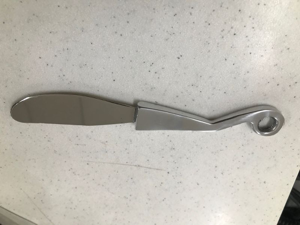 stainless steel knife with circle on handle