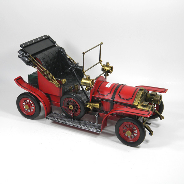 Model of a red Vintage car