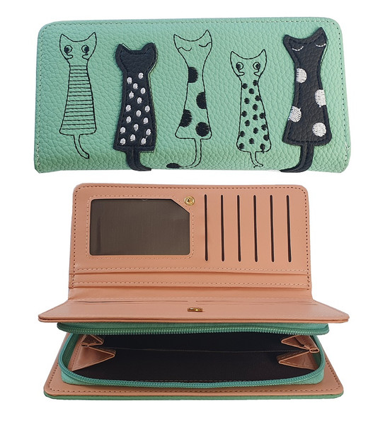 Ladies wallet with 5 cats on front - green