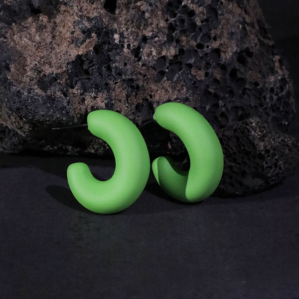 Fresh Green 3/4 hoop tapered earrings