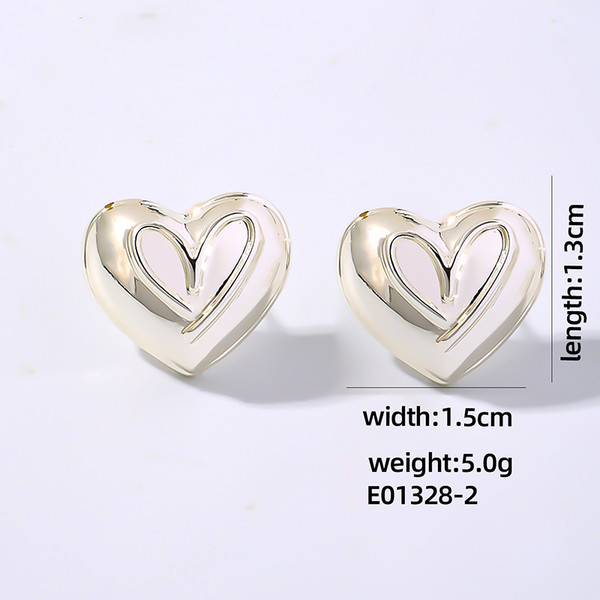 Heart shaped earrings stud with heart polished - Silver