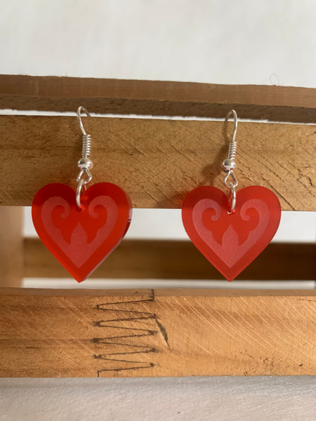 Aroha heart small hook earrings - Satin red