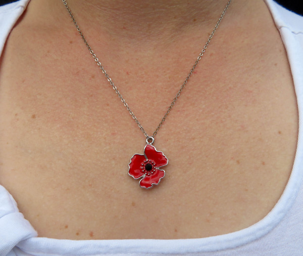 Poppy Pendant