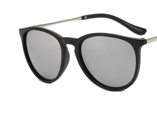 Cat's Eye sunglasses - Matt Black frame with silver mirror lens