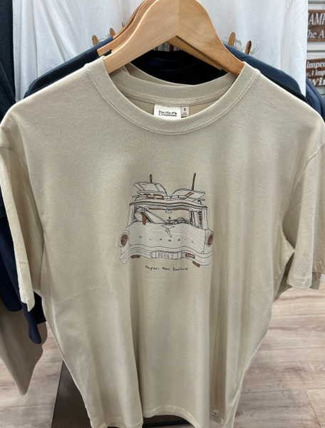 Napier NZ souvenir T-shirt - beach wagon in sand - XL