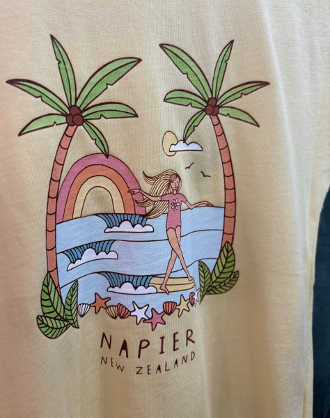 Napier NZ souvenir - girls tee sunset surfer - size 4