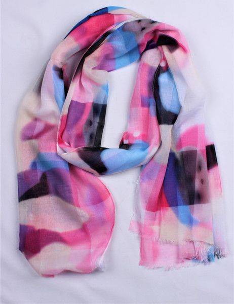 Lightweight printed scarf in pink and blue