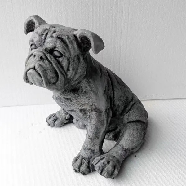 Bulldog statue for garden or home (30 cm tall)