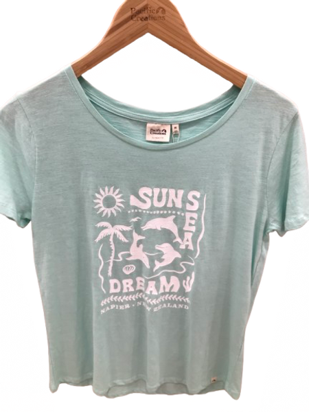 Mint coloured women's Napier NZ souvenir T-shirt with white dolphin and the words "sun, sea, dream"