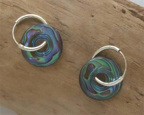 Carved NZ paua shell ring on sterling silver sleeper earrings