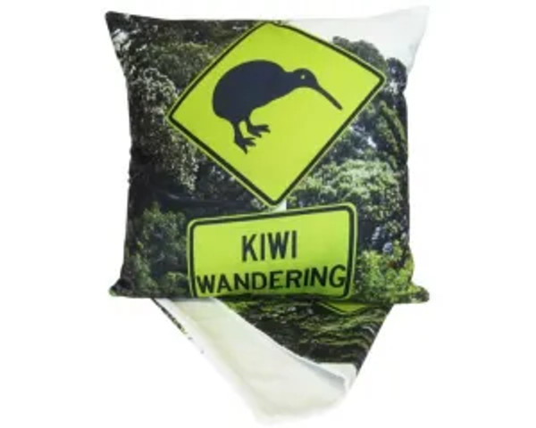 Cushion cover - Kiwi wandering