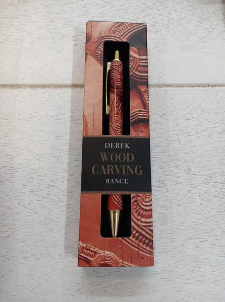 NZ Souvenir pen with wood carving theme design
