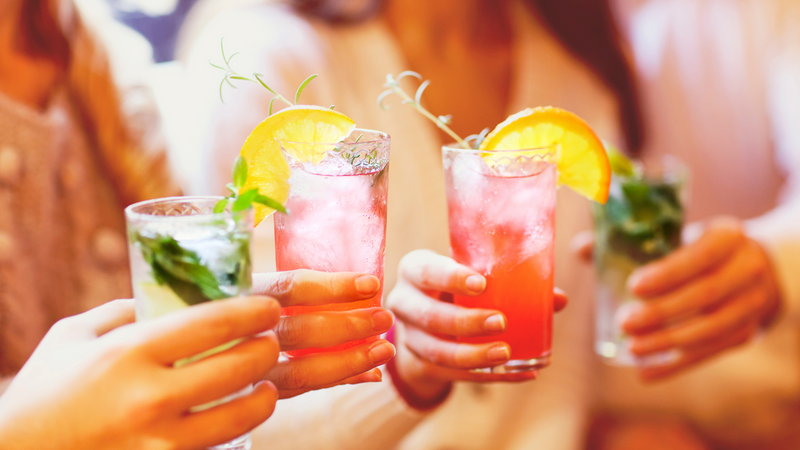 How to Host an Outdoor Cocktail Party