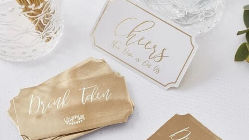 7 Wedding Favours That Your Guests Will ACTUALLY Use!