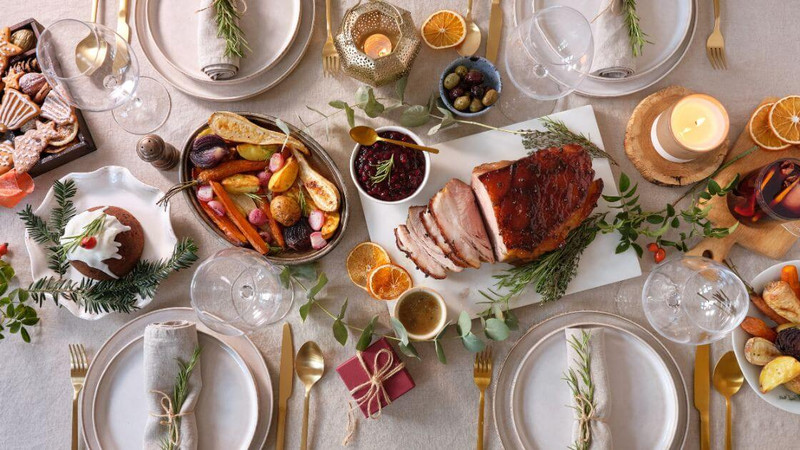 ​CaterHire's Top Tips For Hosting Christmas Dinner at Home 2024