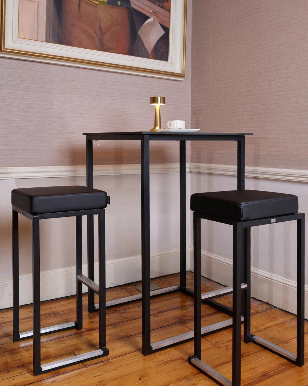 Cube High Bar Table