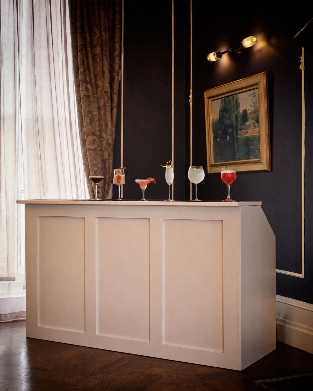 White Wooden Bar 6ft