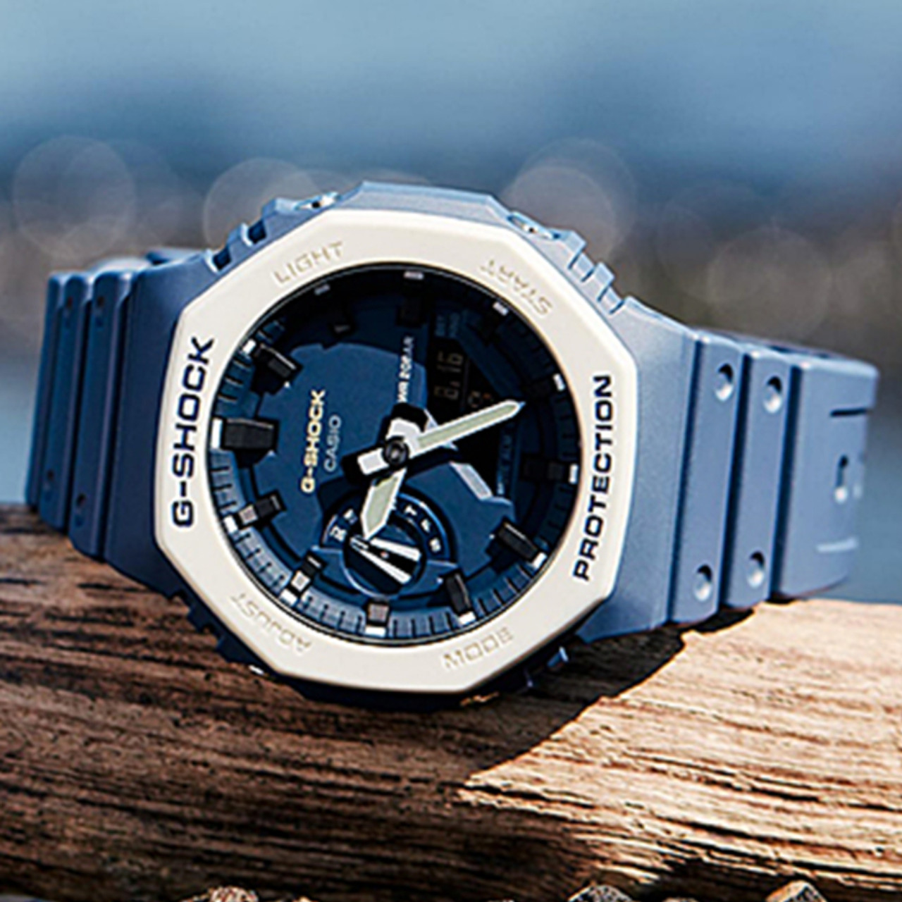 GA-2110ET-2AER: G-Shock CasiOak Blue Display Watch