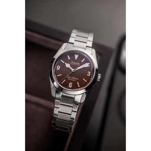Nivada Grenchen Super Antarctic 3.6.9 Watch | 38mm | Automatic | Brown | Flat Link