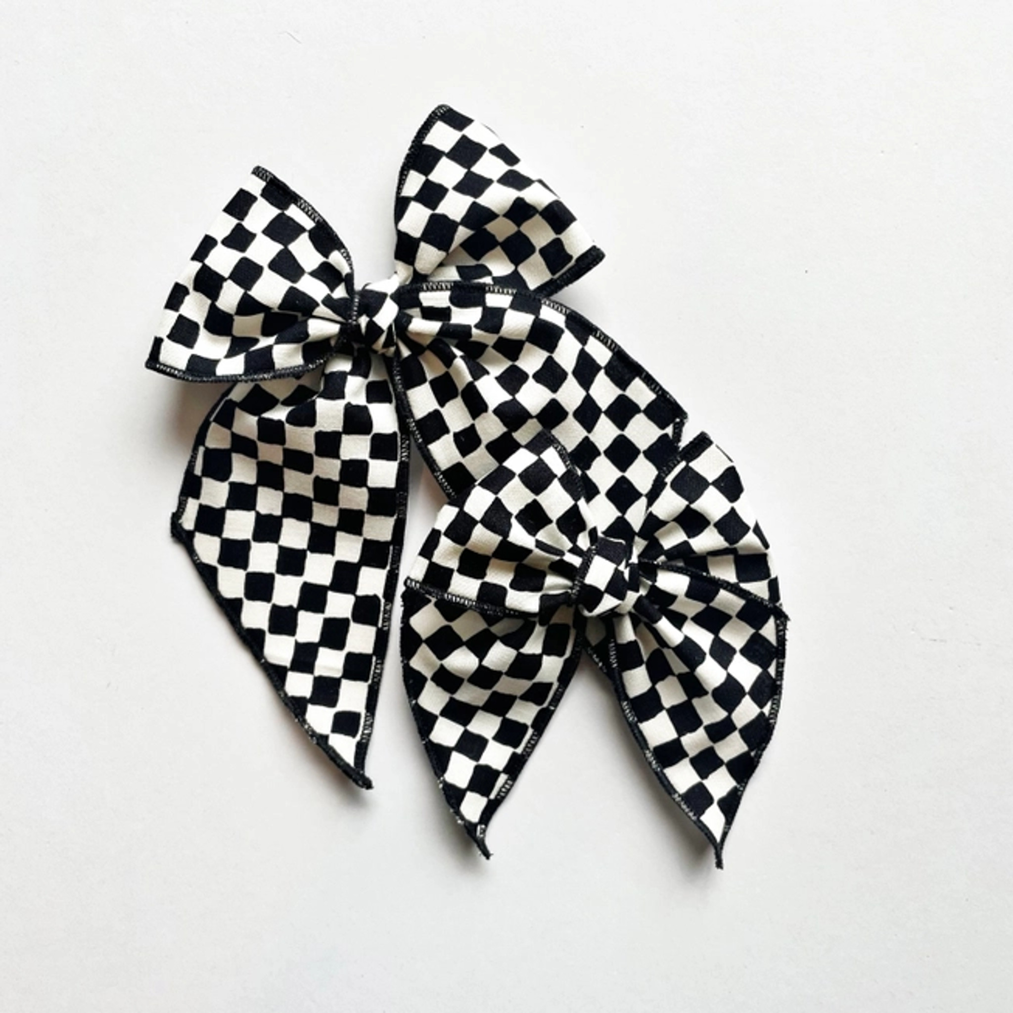 Black and White Check Small Bow