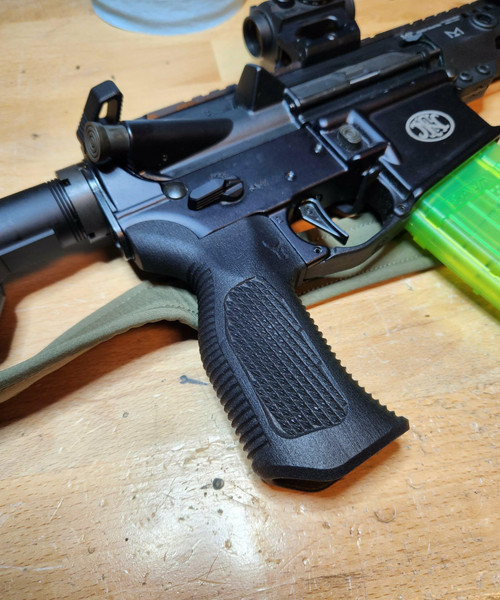 COWabunga AR15/M4 Pistol Grip | BULL CRAFT