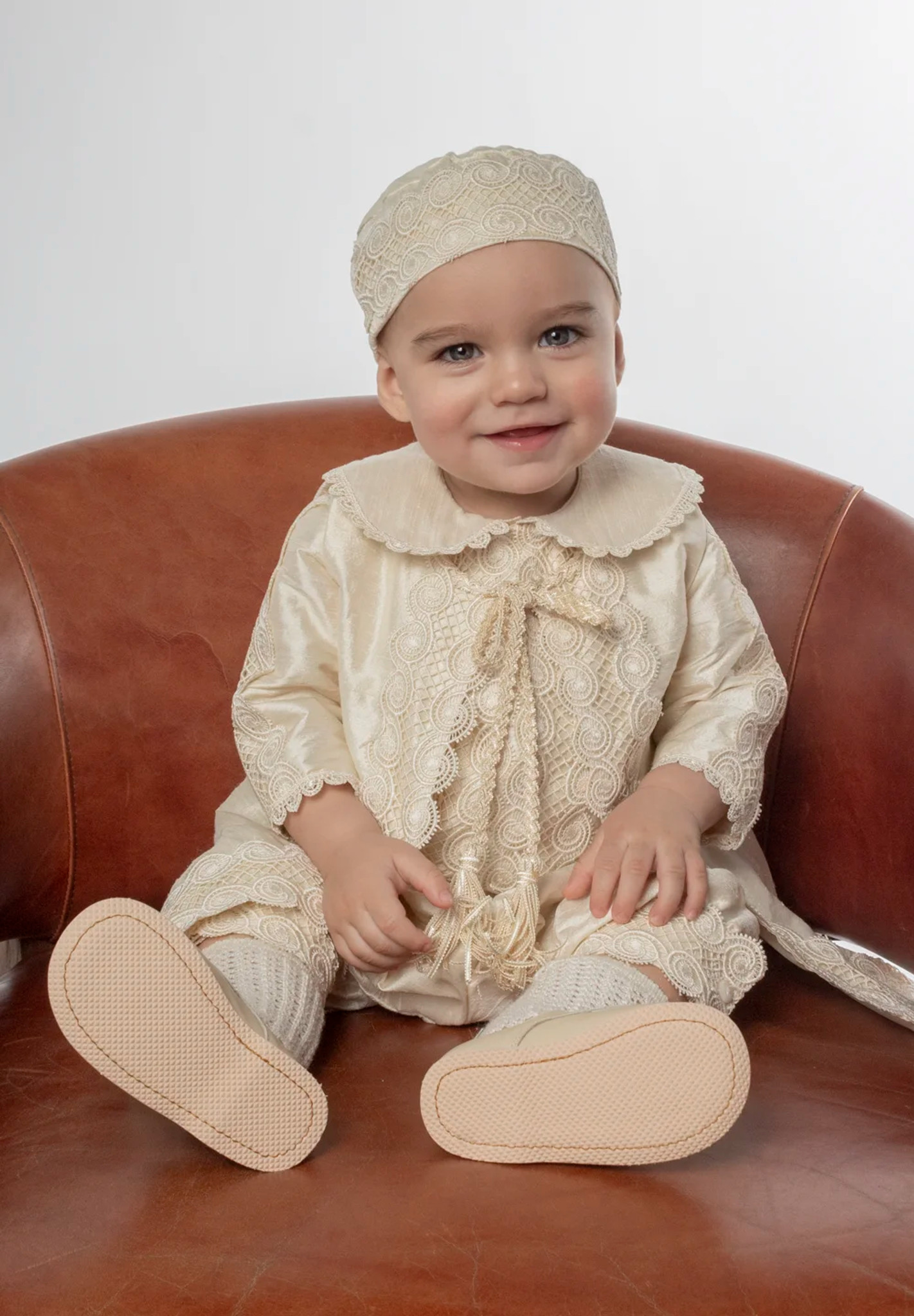 Traje de bautizo tipo Principe P58 Beige1