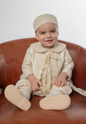 Traje de bautizo tipo Principe P58 Beige Traje de bautizo tipo Principe P58 Beige