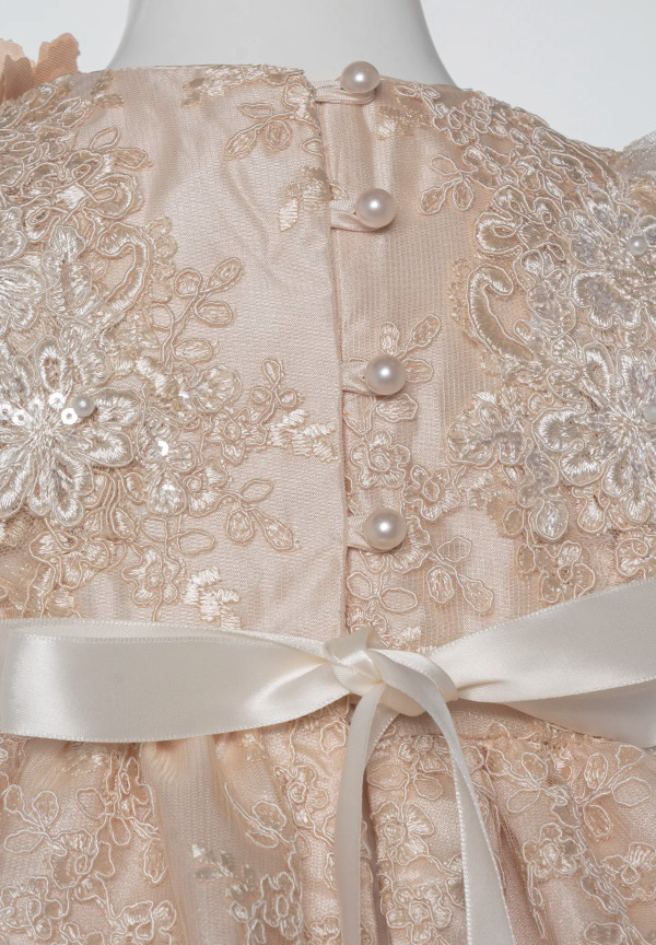 Ropón Signature M60 – Beige · Incluye Vestido de Fiesta