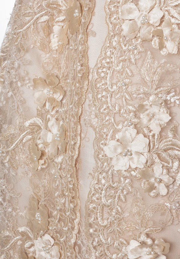 Ropón de bautizo M35 para niña beige + Vestido de fiesta