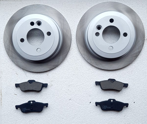 Mini One Set Rear Brake Disc & Pads -  2000 to 2006