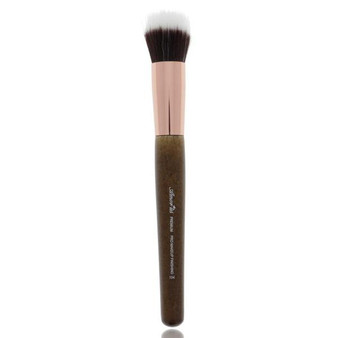 Amor Us Premium Finishing Brush #104