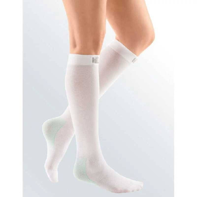 STOCKING GCS ANTI EMBOLISM SAFETYSOLE KNEE REGULAR | Buy for 14.95 | |