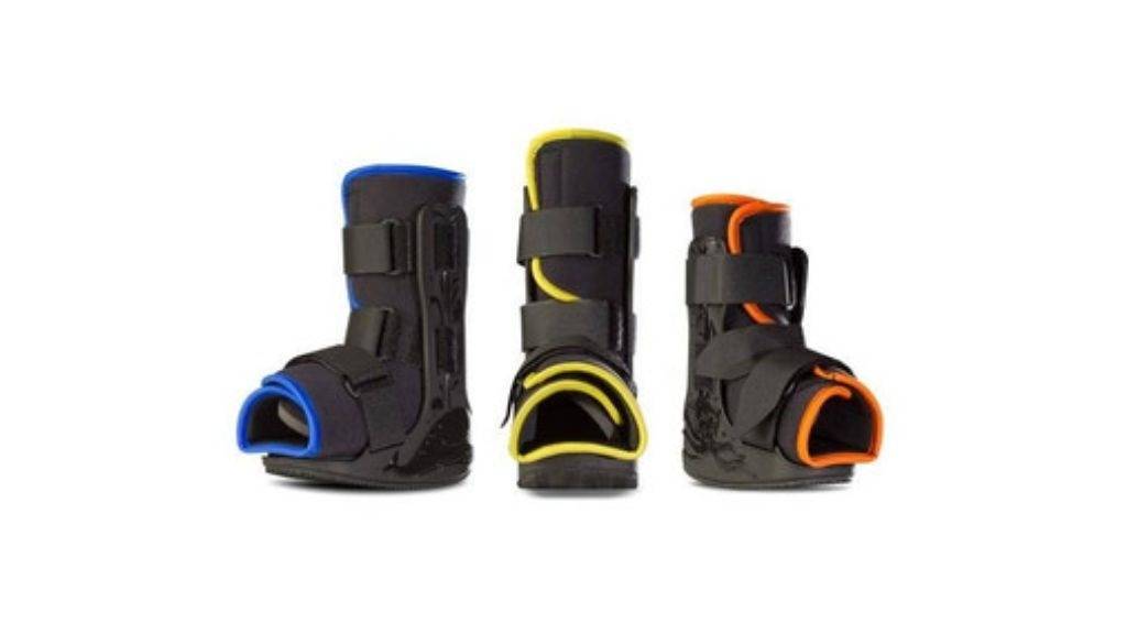 How Do You Choose the Right Size When You Buy a Moon Boot Online?