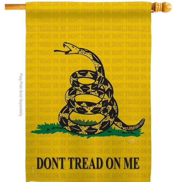 This yellow flag features a coiled timber rattlesnake in its center and the slogan, “Don’t Tread On Me,” printed along the bottom.