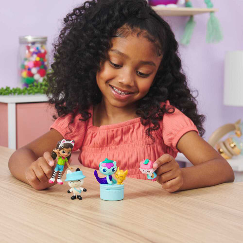 Gabbys Dollhouse Friends Figure Pack - Camping