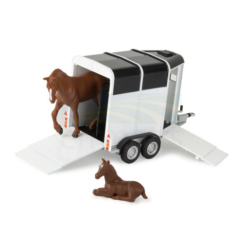 Horse and Trailer Set 1:32 Scale Horse and Trailer Set 1:32 Scale
