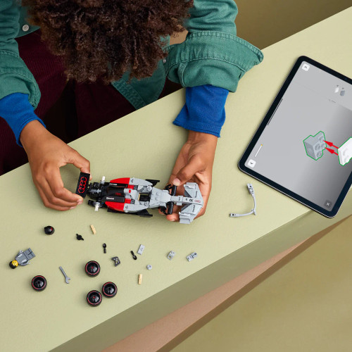 Lego Speed Champions - Audi Revolut F1 Team R26 Race Car